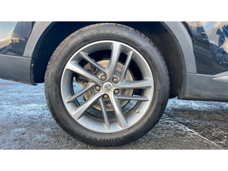 MG Hs 1.5 T-GDI Exclusive 5dr DCT Petrol Hatchback